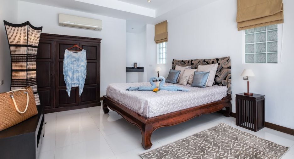 For sale 7 bedrooms villa in Thalang, Phuket