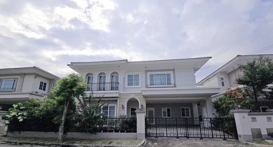 For sale 4 bedrooms house in Prawet, Bangkok