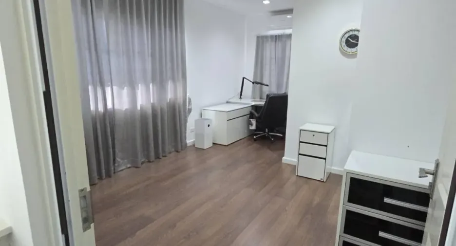 For sale 4 bedrooms house in Prawet, Bangkok
