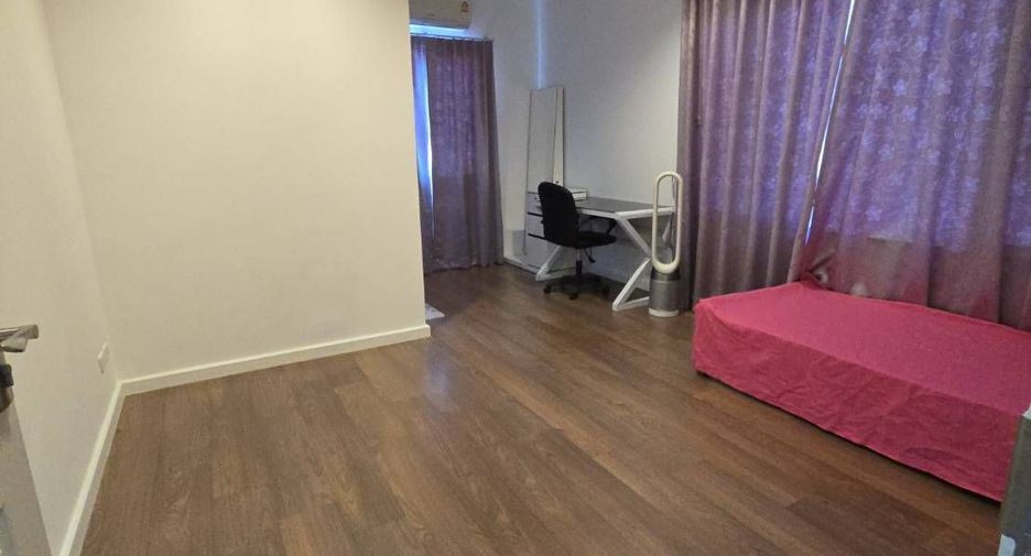 For sale 4 bedrooms house in Prawet, Bangkok