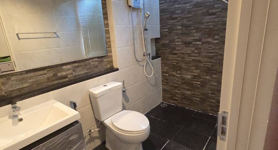 For sale 4 bedrooms house in Prawet, Bangkok
