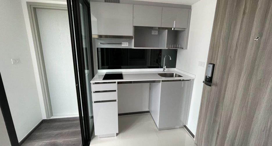 For sale 2 bedrooms condo in Chatuchak, Bangkok