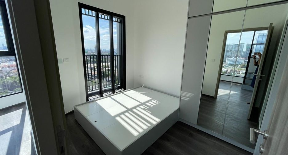 For sale 2 bedrooms condo in Chatuchak, Bangkok