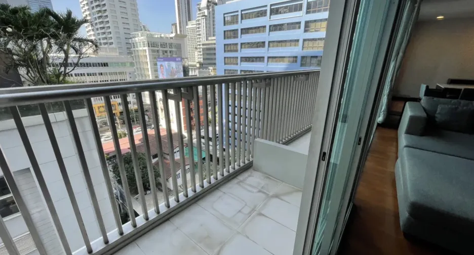 For rent 3 bedrooms apartment in Watthana, Bangkok