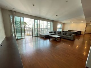 Apartamento en alquiler de 3 habitaciones en Watthana, Bangkok