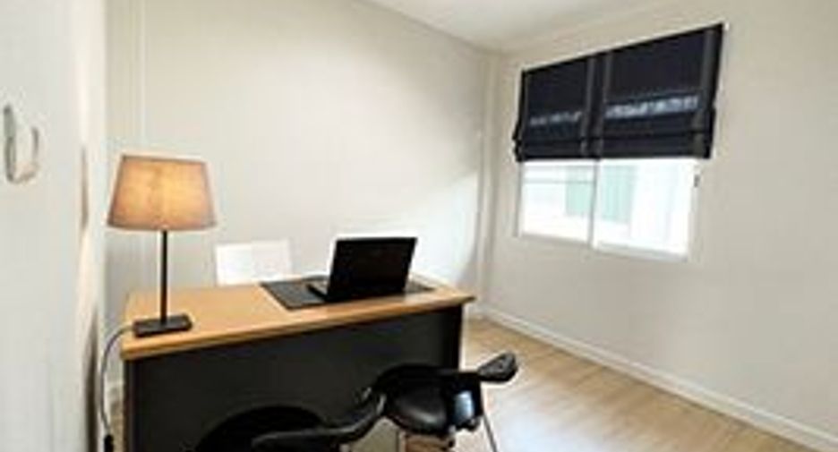 For rent 3 ベッドルーム townhouse in Saphan Sung, Bangkok