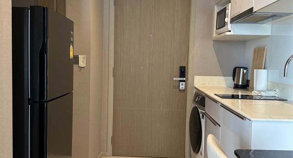 For rent 1 bed condo in Bang Rak, Bangkok