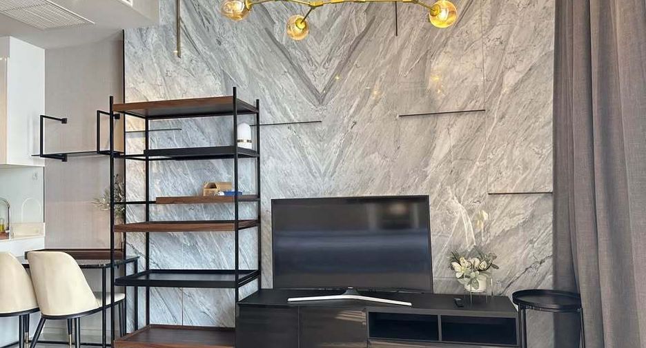 For rent 1 bed condo in Bang Rak, Bangkok