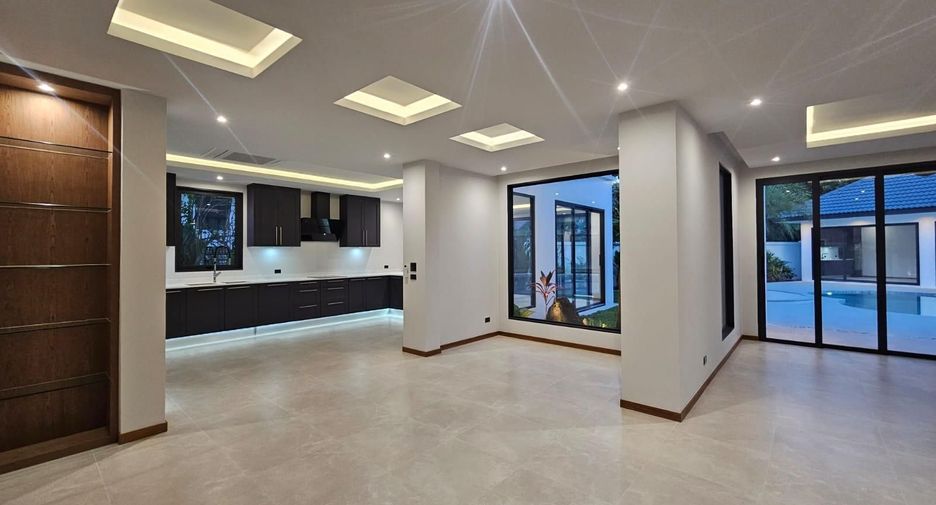 À vendre 4 chambres villa à Mueang Phuket, Phuket