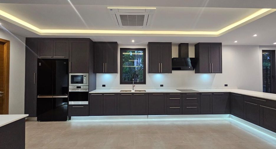 À vendre 4 chambres villa à Mueang Phuket, Phuket