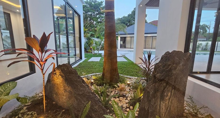 À vendre 4 chambres villa à Mueang Phuket, Phuket