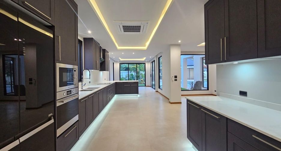 À vendre 4 chambres villa à Mueang Phuket, Phuket