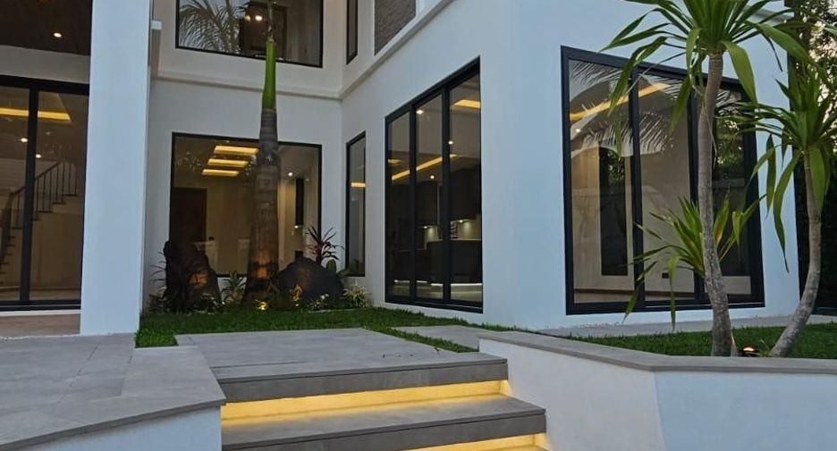 À vendre 4 chambres villa à Mueang Phuket, Phuket