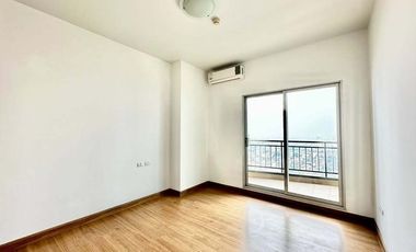 À vendre et à louer 2 chambres condo à Watthana, Bangkok