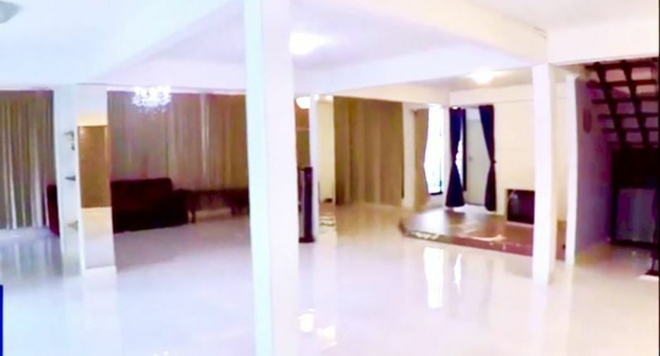 ขาย 5 ห้องนอน บ้านเดี่ยว ใน บางกะปิ, กรุงเทพฯ