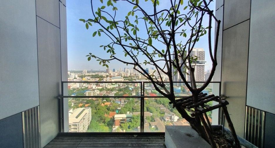 For rent 2 bedrooms condo in Sathon, Bangkok
