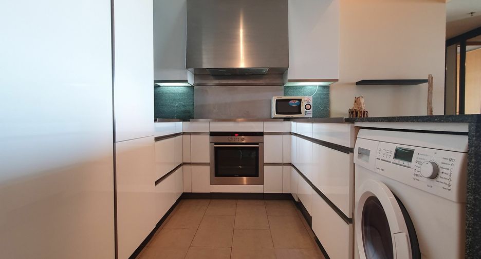 For rent 2 bedrooms condo in Sathon, Bangkok
