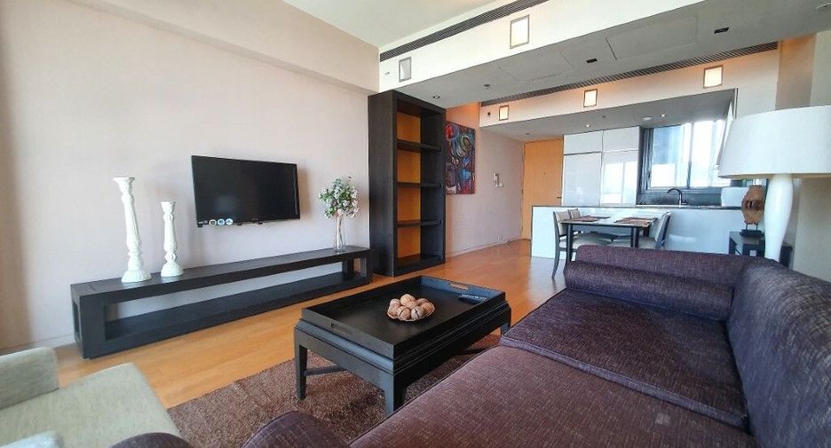 For rent 2 bedrooms condo in Sathon, Bangkok