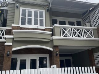For rent 3 bedrooms townhouse in Yan Nawa, Bangkok