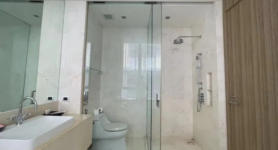 For rent 2 bedrooms condo in Thalang, Phuket