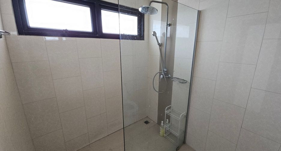 For sale 2 bedrooms condo in Watthana, Bangkok