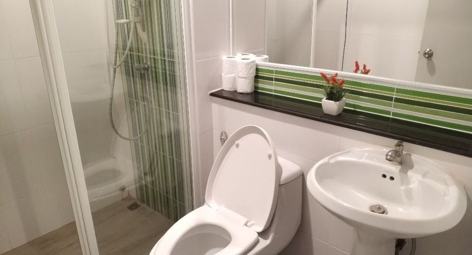 For rent 1 bed condo in Phra Khanong, Bangkok