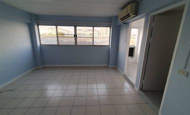 For sale 2 bedrooms condo in Bang Kapi, Bangkok