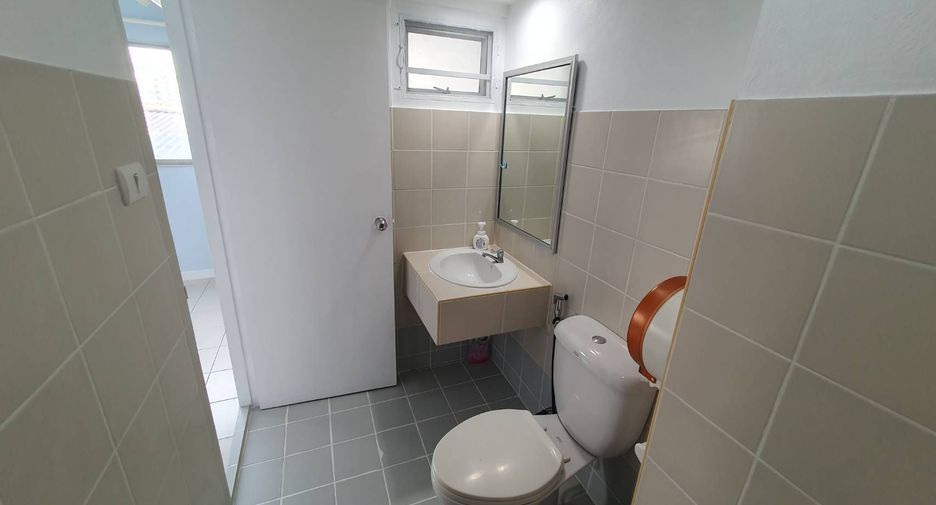 For sale 2 bedrooms condo in Bang Kapi, Bangkok
