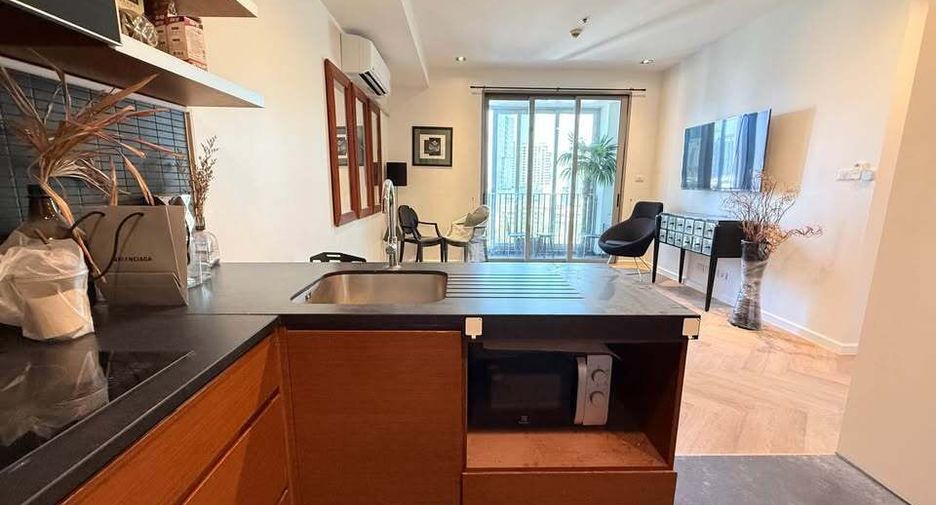 Wohnung zur Miete mit 2 Zimmer in Khlong Toei, Bangkok