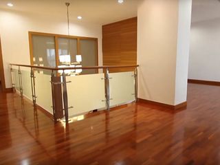 Apartamento en alquiler de 4 habitaciones en Khlong Toei, Bangkok