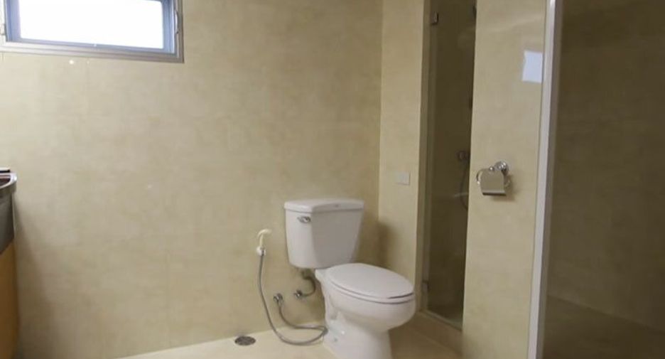 Apartamento en alquiler de 4 habitaciones en Khlong Toei, Bangkok