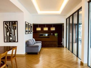 For sale 4 bedrooms townhouse in Huai Khwang, Bangkok