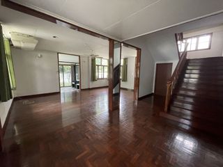Casa en alquiler de 4 habitaciones en Sathon, Bangkok
