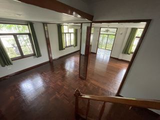 Casa en alquiler de 4 habitaciones en Sathon, Bangkok