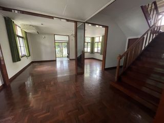 Casa en alquiler de 4 habitaciones en Sathon, Bangkok