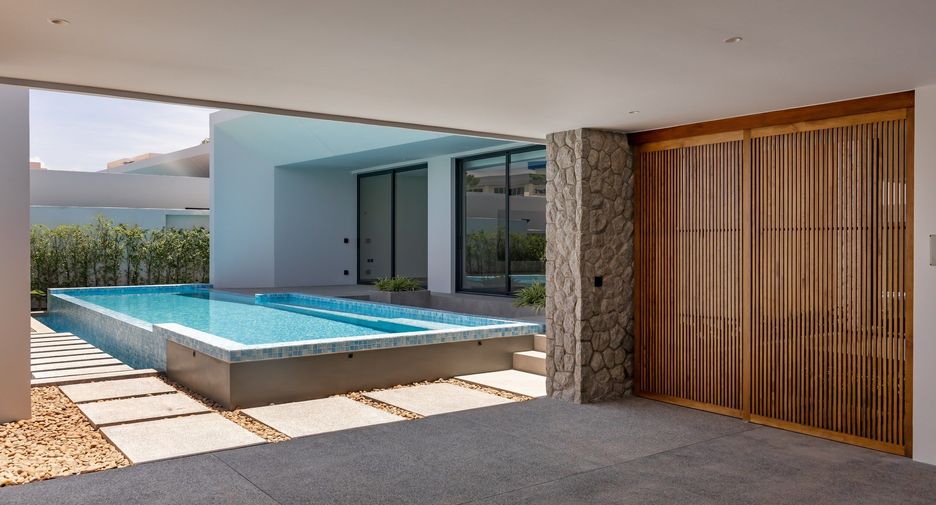For sale 3 bedrooms villa in Thalang, Phuket