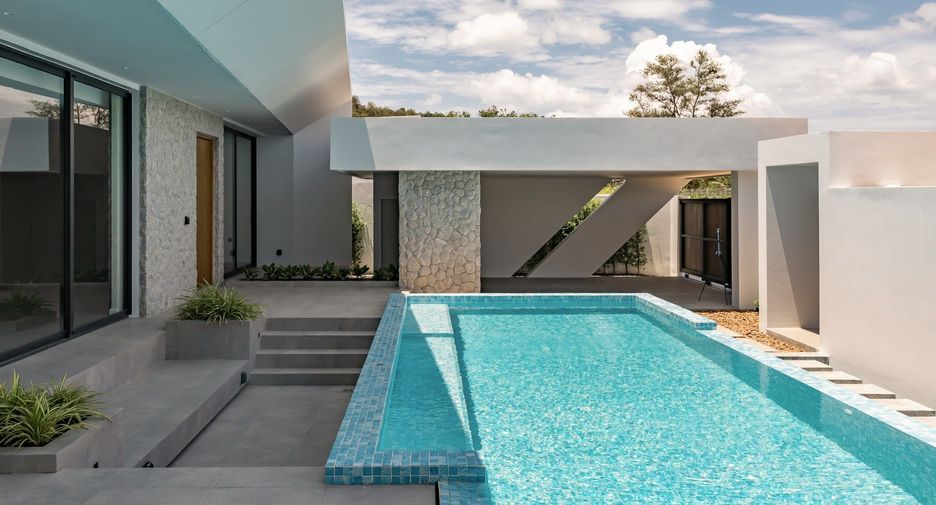 For sale 3 bedrooms villa in Thalang, Phuket