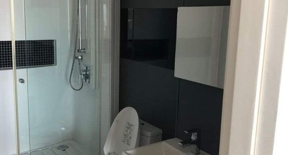 For rent 2 ベッドルーム condo in Phra Khanong, Bangkok