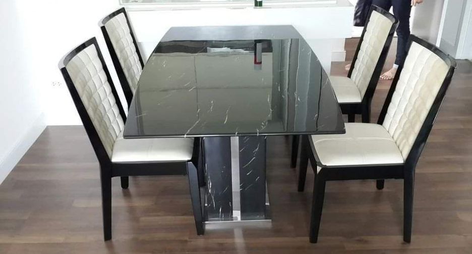 For rent 2 ベッドルーム condo in Phra Khanong, Bangkok