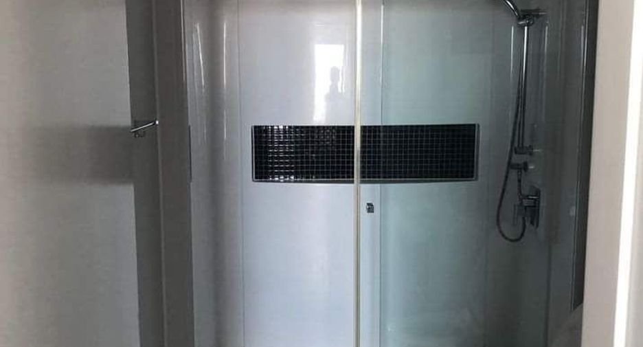 For rent 2 ベッドルーム condo in Phra Khanong, Bangkok