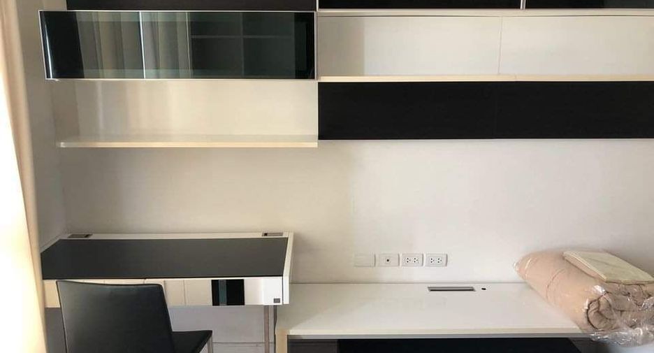 For rent 2 ベッドルーム condo in Phra Khanong, Bangkok
