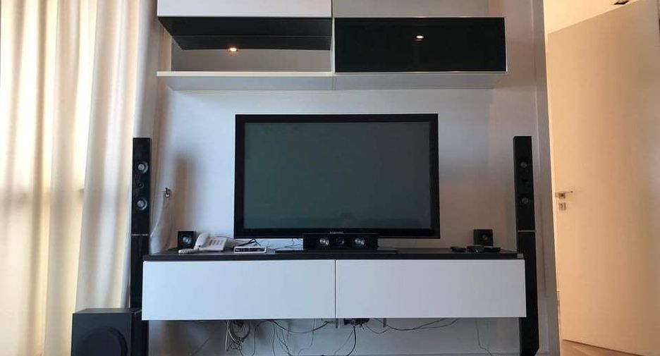 For rent 2 ベッドルーム condo in Phra Khanong, Bangkok
