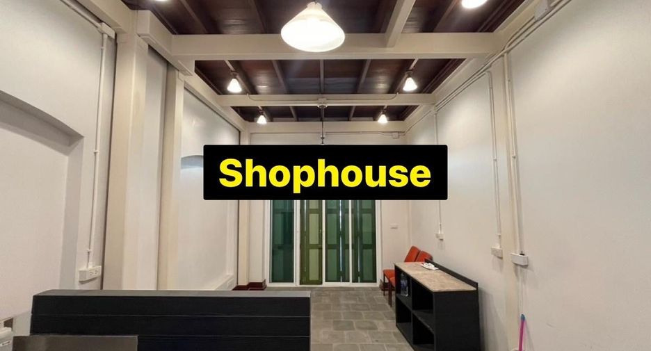 For rent 3 bedrooms retail Space in Phra Nakhon, Bangkok
