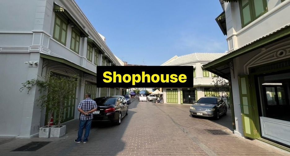 For rent 3 bedrooms retail Space in Phra Nakhon, Bangkok