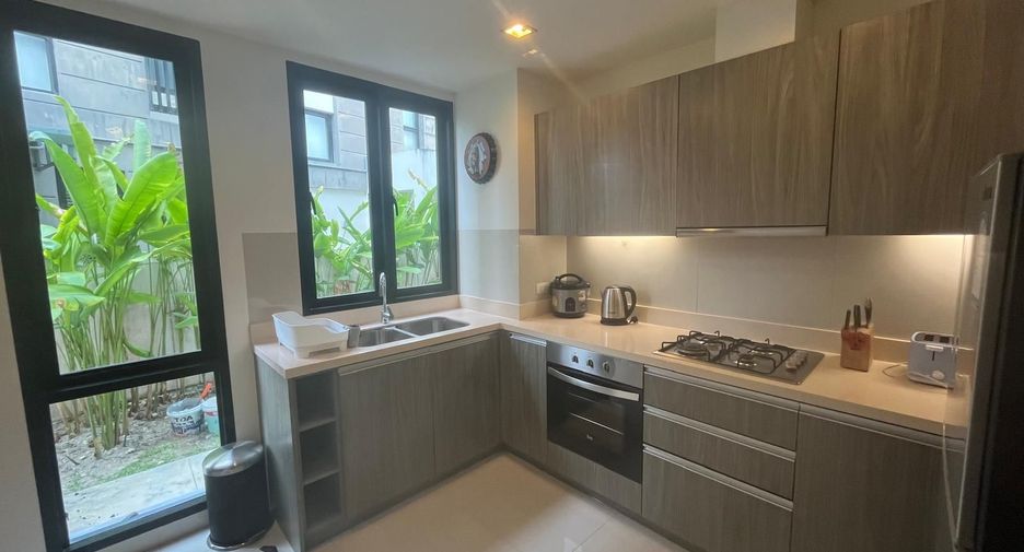 For rent 5 bedrooms villa in Thalang, Phuket