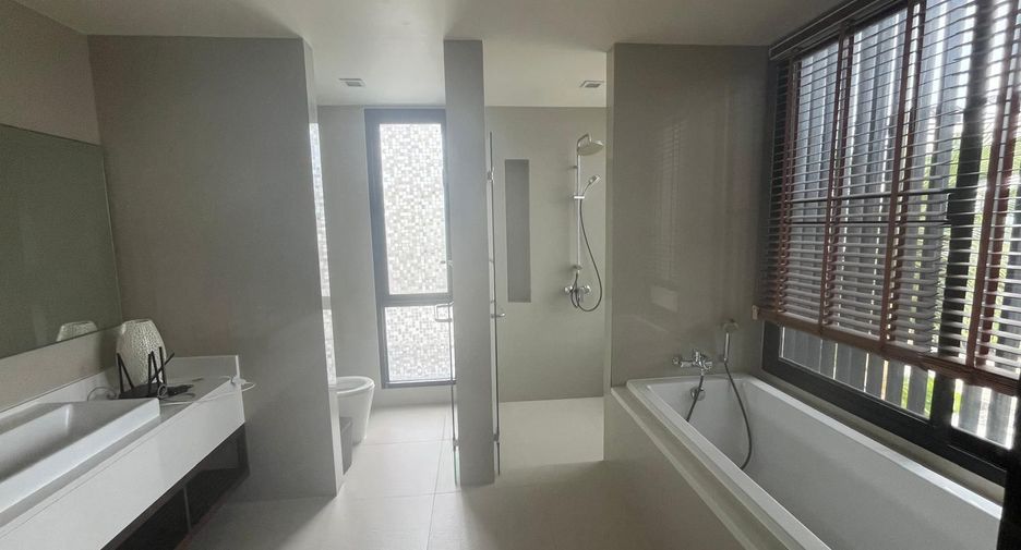 For rent 5 bedrooms villa in Thalang, Phuket