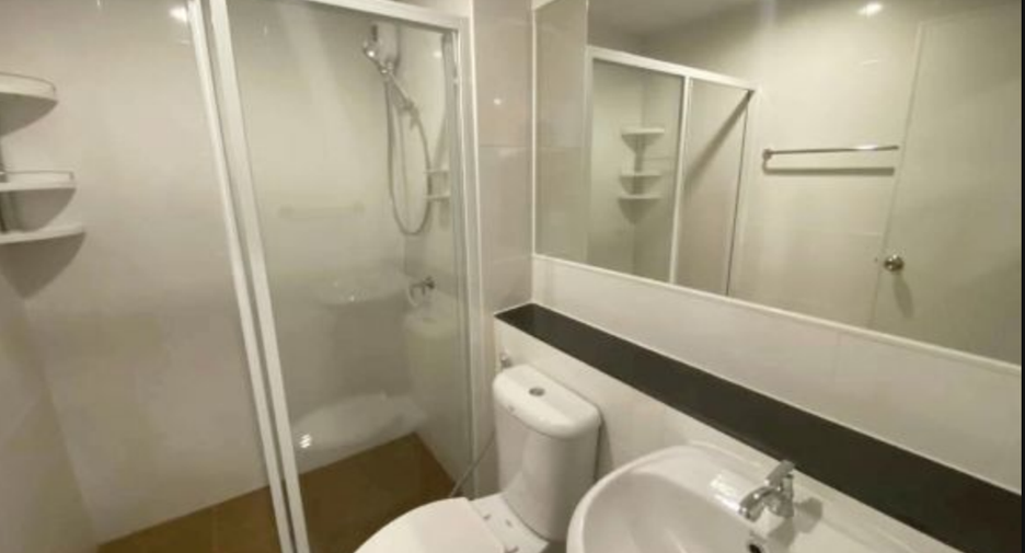 Condo en alquiler de 1 habitaciones en Phra Khanong, Bangkok