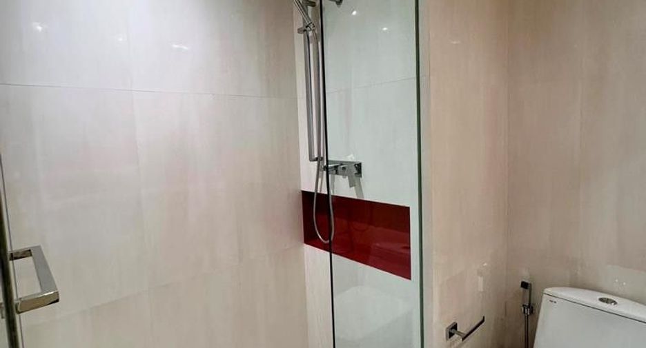 For rent 3 bedrooms condo in Pathum Wan, Bangkok