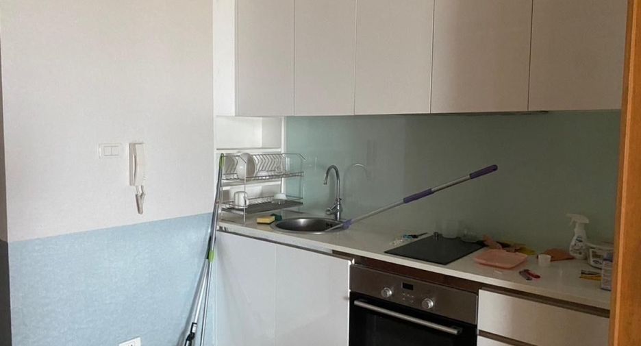 For rent 1 bed condo in Yan Nawa, Bangkok