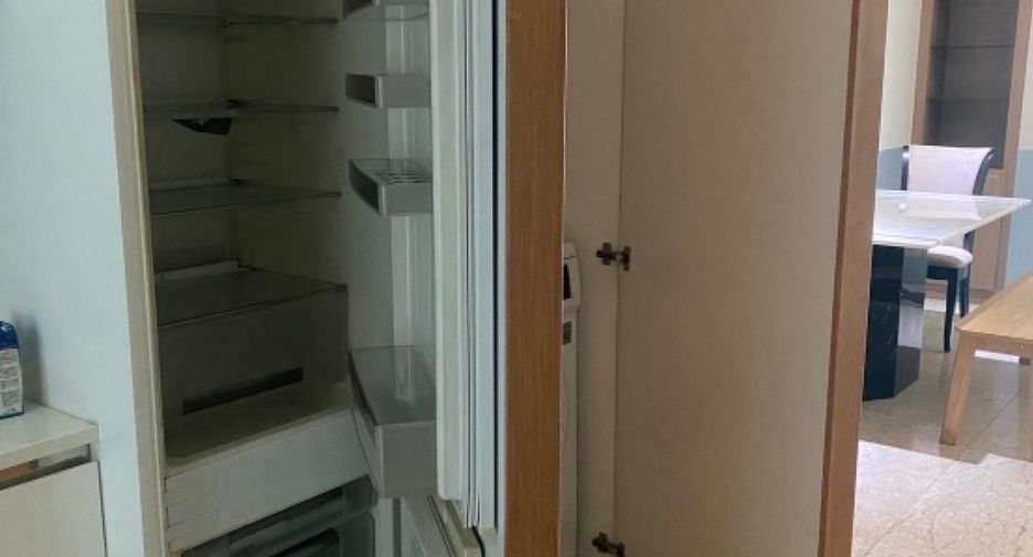 For rent 1 bed condo in Yan Nawa, Bangkok